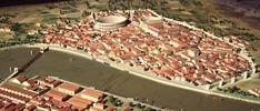 Arles