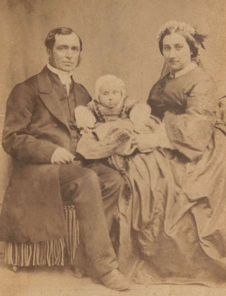 John et Eugénie Bost avec leur fille Leïla